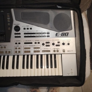 Roland e80