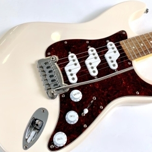 G&L Comanche Tribute Series 2022 Olympic White