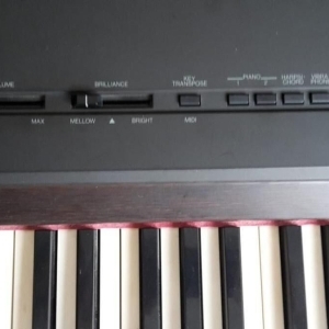 Piano numerique Roland 800