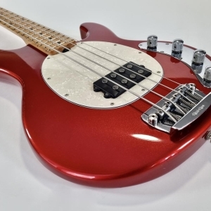 Music Man Stingray 4 Radiance Rouge Édition Limitée 2004