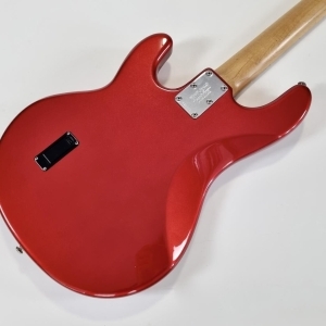 Music Man Stingray 4 Radiance Rouge Édition Limitée 2004