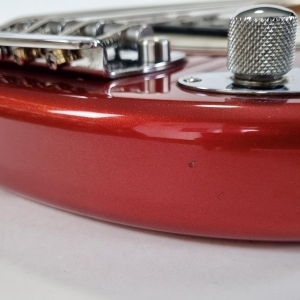 Music Man Stingray 4 Radiance Rouge Édition Limitée 2004