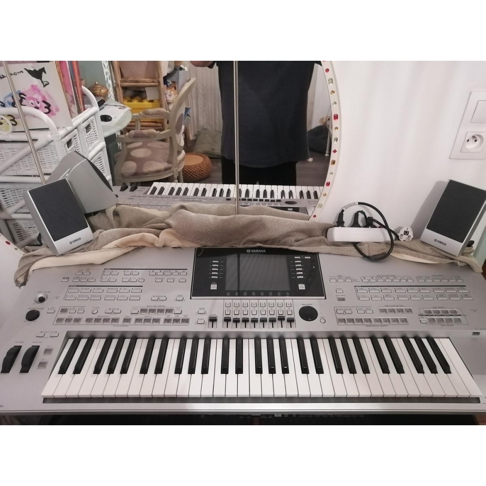 Yamaha Tyros 3