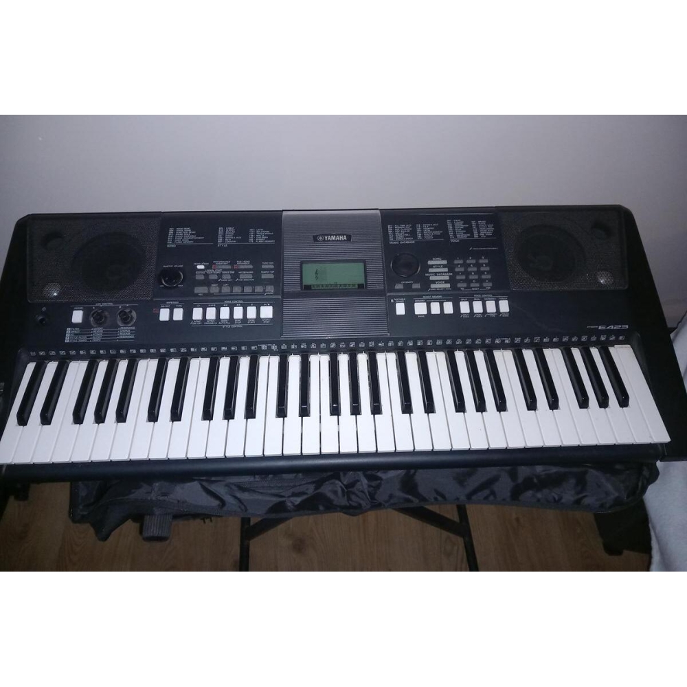 Yamaha PSR E-423