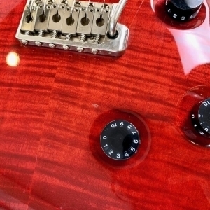 PRS Custom 24 Tremolo 2006 Scarlet Red 10-Top