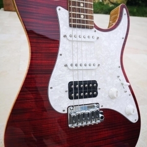 Suhr Standard Korina Flame Pepper Red