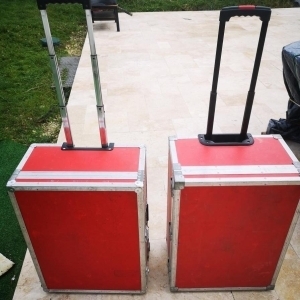 Deux flight case à vendre