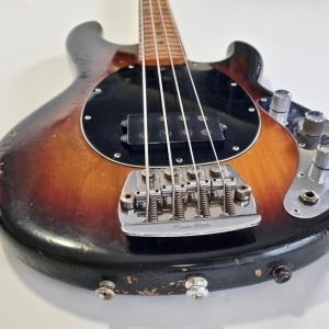 Music Man Stingray 4 Sunburst 1981