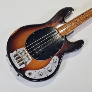 Music Man Stingray 4 Sunburst 1981