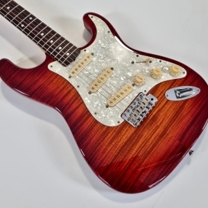 Fender Stratocaster ST-62 made in Japan 1994 Cherry Sunburst