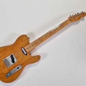 Fender Telecaster Select 2012 Carved Maple Top