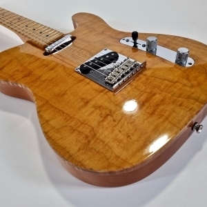 Fender Telecaster Select 2012 Carved Maple Top