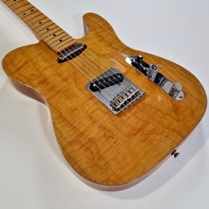 Fender Telecaster Select 2012 Carved Maple Top