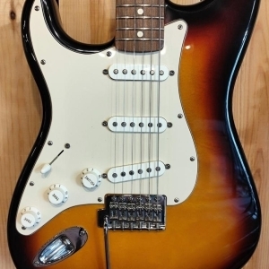 Fender Stratocaster Mex LH + Housse