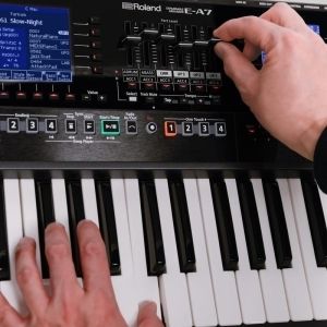 Roland E-A7 61-key Arranger Keyboard