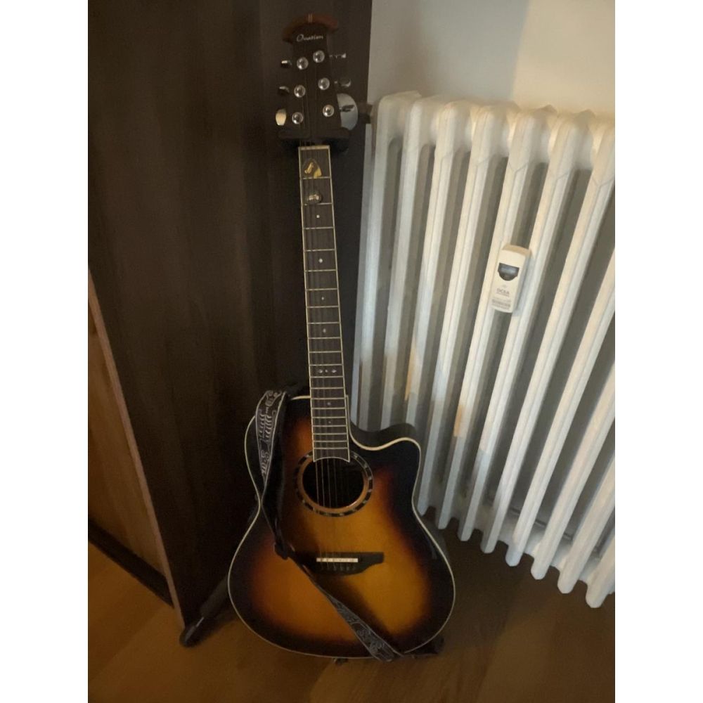 Ovation Guitare 2771AX et accessoires